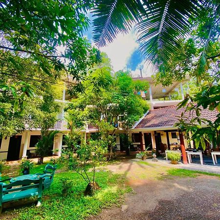 Poppies Mirissa Hotel Luaran gambar