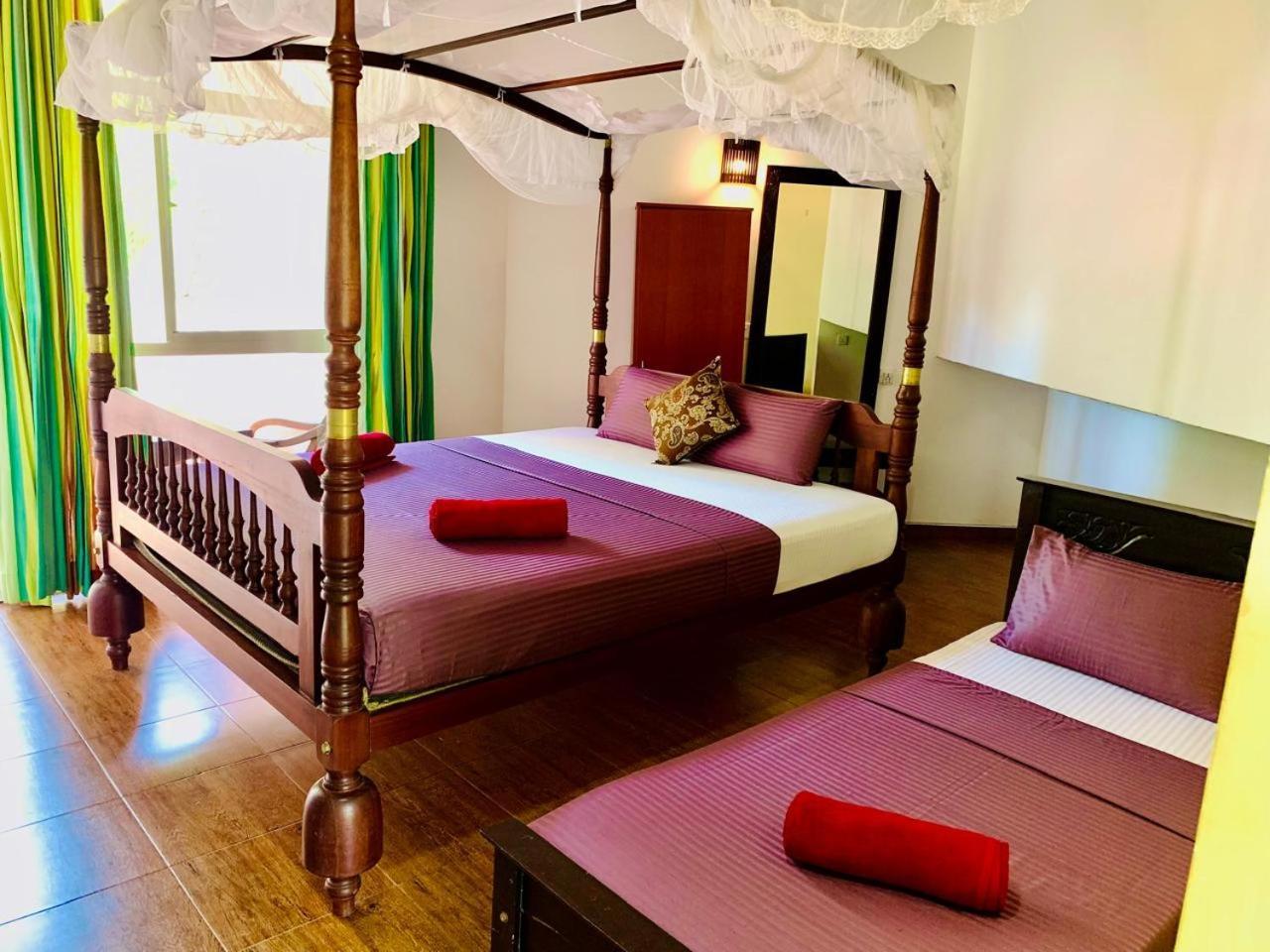 Poppies Mirissa Hotel Luaran gambar